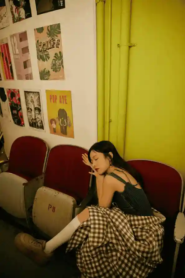 国产黑色丝袜视频在线观看网红_欧美人成国产91视频_欧美人与动人物牲交